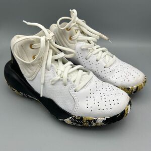 Boy's Under Armour 5Y Sneakers Shoes Basketball White Black Gold‎ Ankle Lace